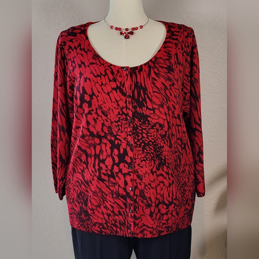 CATO Red and Black Pattern Scoop Neck Button-up Sweater - Plus Size 22/24W - Picture 3 of 8